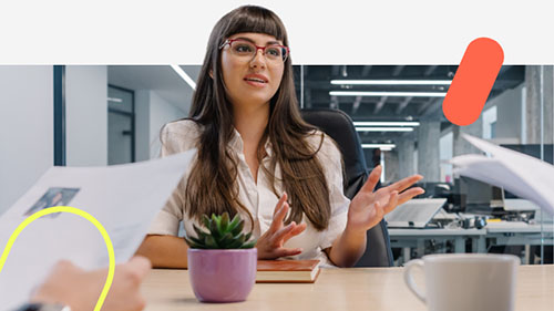Selectemp recruiter talking face-to-face with a job candidate